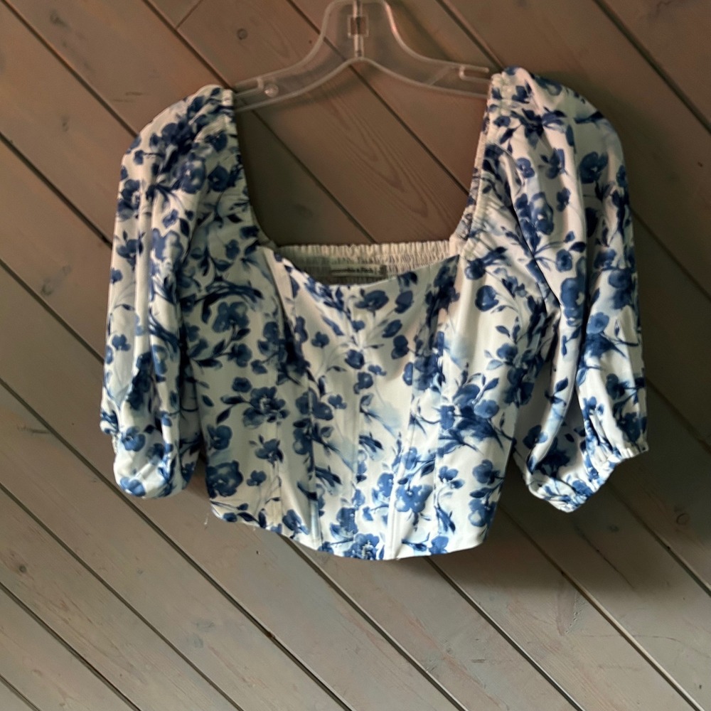 Abercrombie & Fitch Blue Floral Corset Puff Sleeve Top XS 140-403-0788-208‎